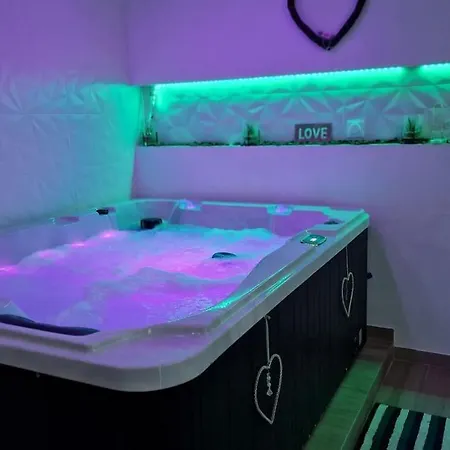 Apartment Le Reve Jacuzzi Sauna Cinema Parking Colmar